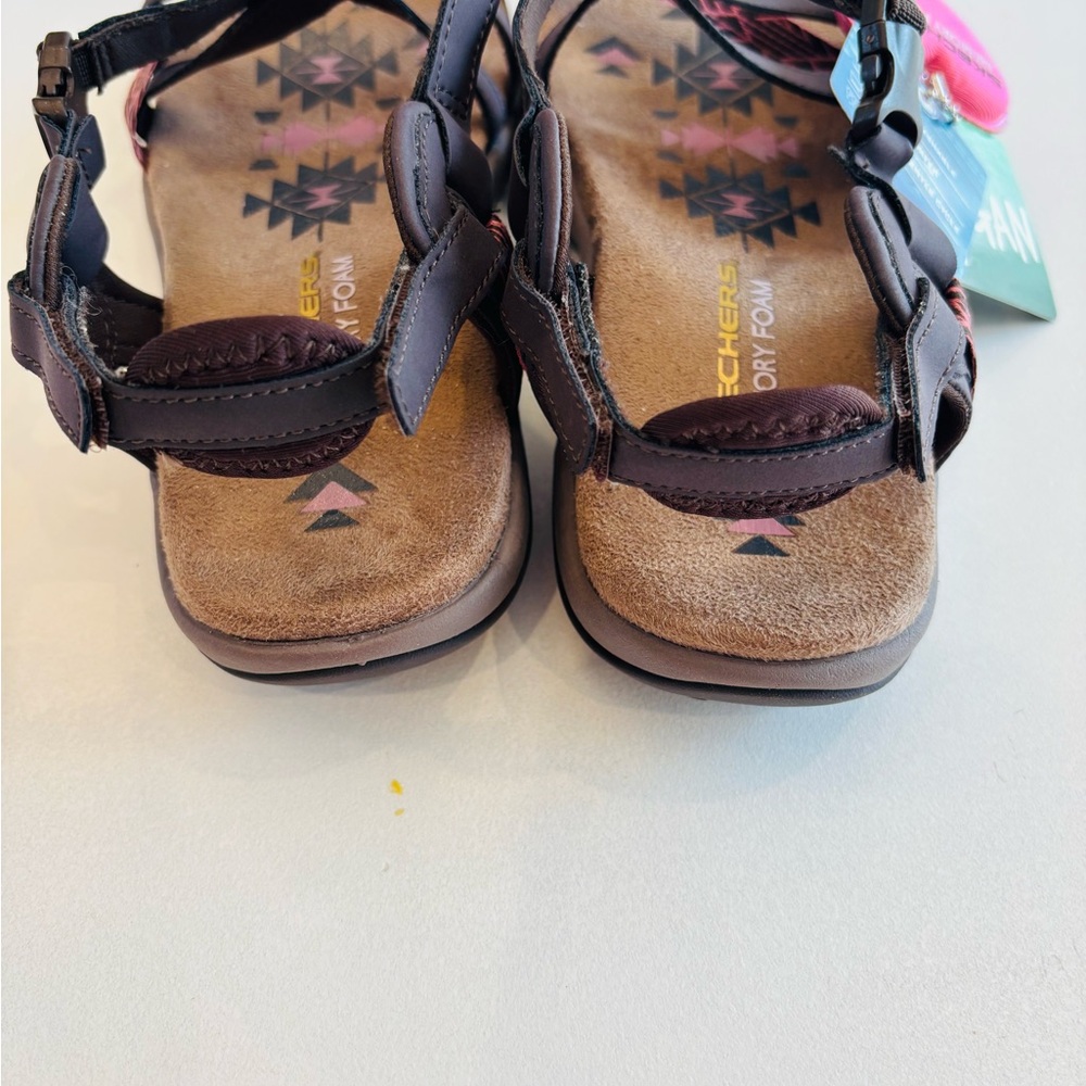 Skechers Black and Tan Sandals with Pink Accents New with tags size 7 - Picture 10 of 10